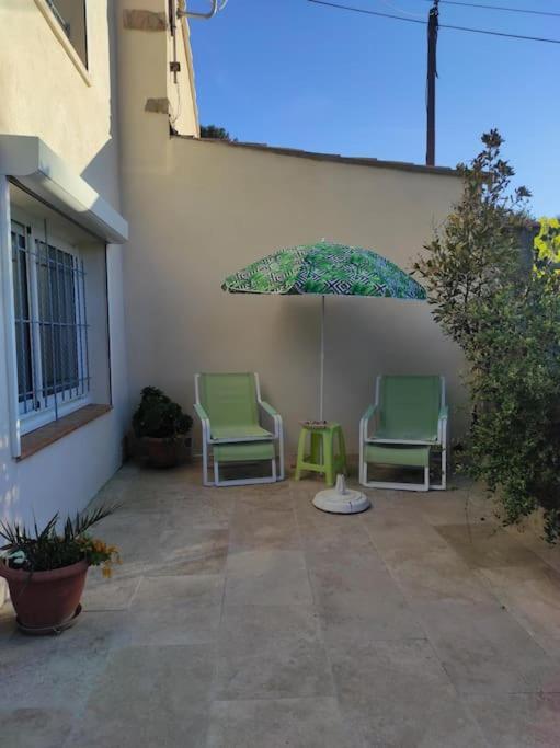 Joli Avec Cour Prive A 5 Minutes A Pied De La Apartamento *